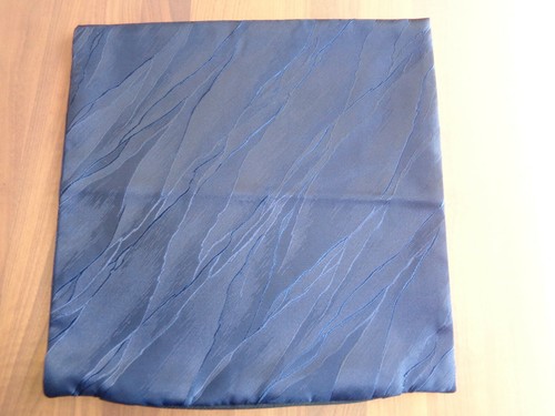 Kissenhülle dunkel blau bis